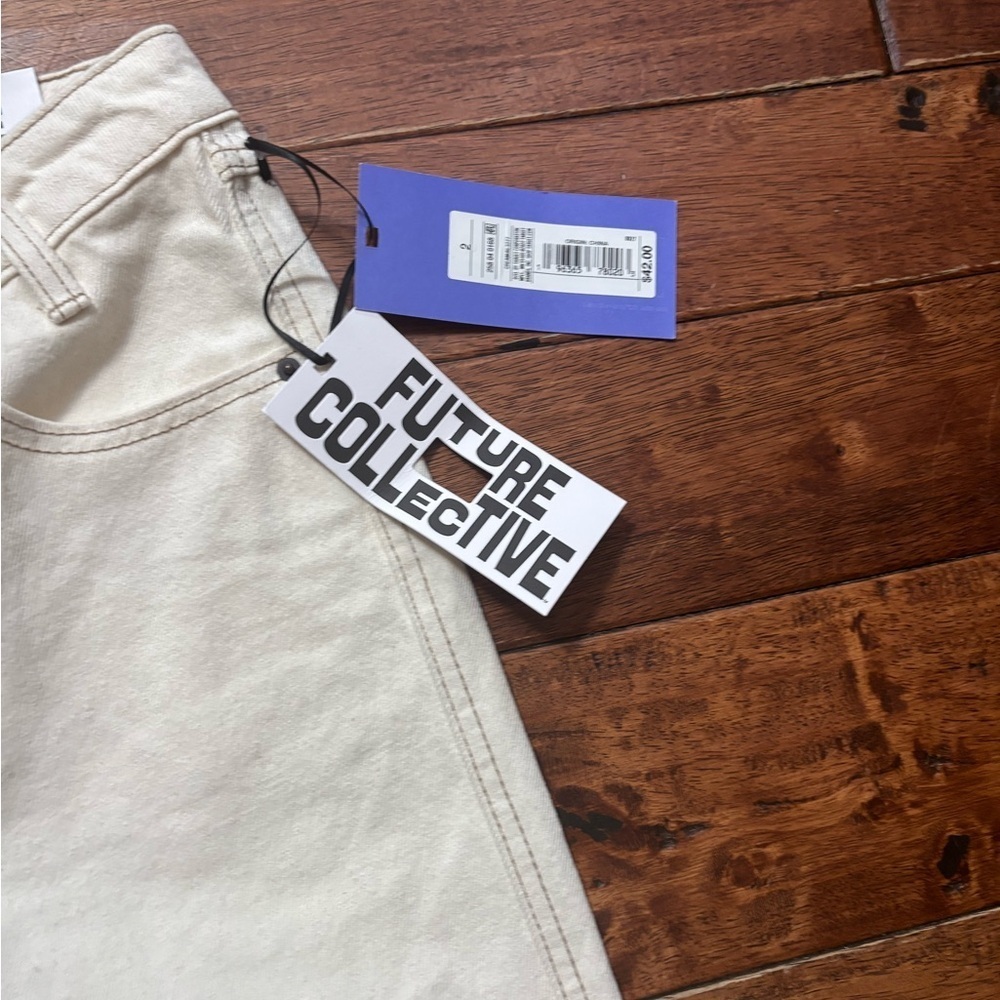 NWT High-Rise Overlap Waist Jeans - Future Collective Kahlana Barfield size 2 - Picture 3 of 7
